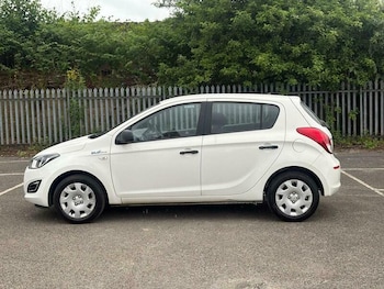 Used Hyundai i20 2014 for sale - 79396593: Photo