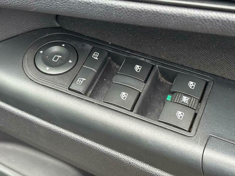 Used Vauxhall Zafira 2014 for sale - 77305258: Photo 30