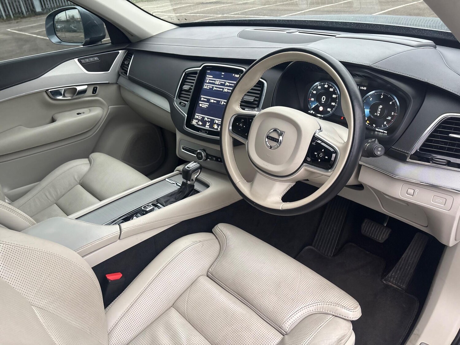 Used Volvo XC90 2017 for sale - 77524219: Photo 31