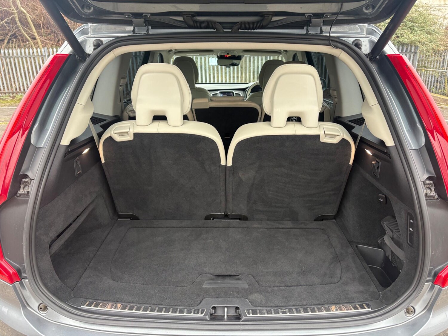 Used Volvo XC90 2017 for sale - 77524219: Photo 78