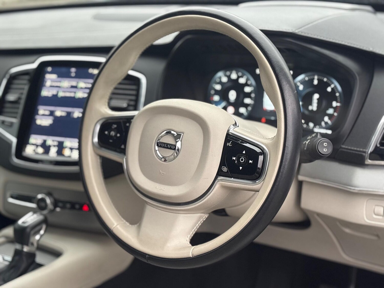 Used Volvo XC90 2017 for sale - 77524219: Photo 81