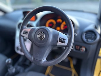 Used Vauxhall Corsa 2012 for sale - 77082111: Photo