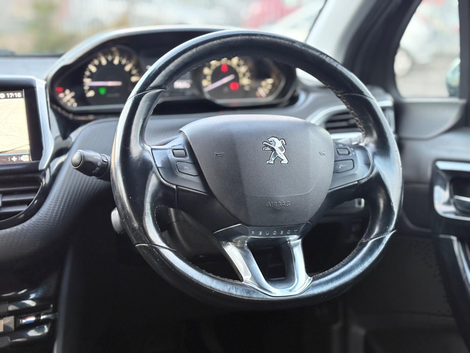 Used Peugeot 208 2019 for sale - 76336206: Photo 12