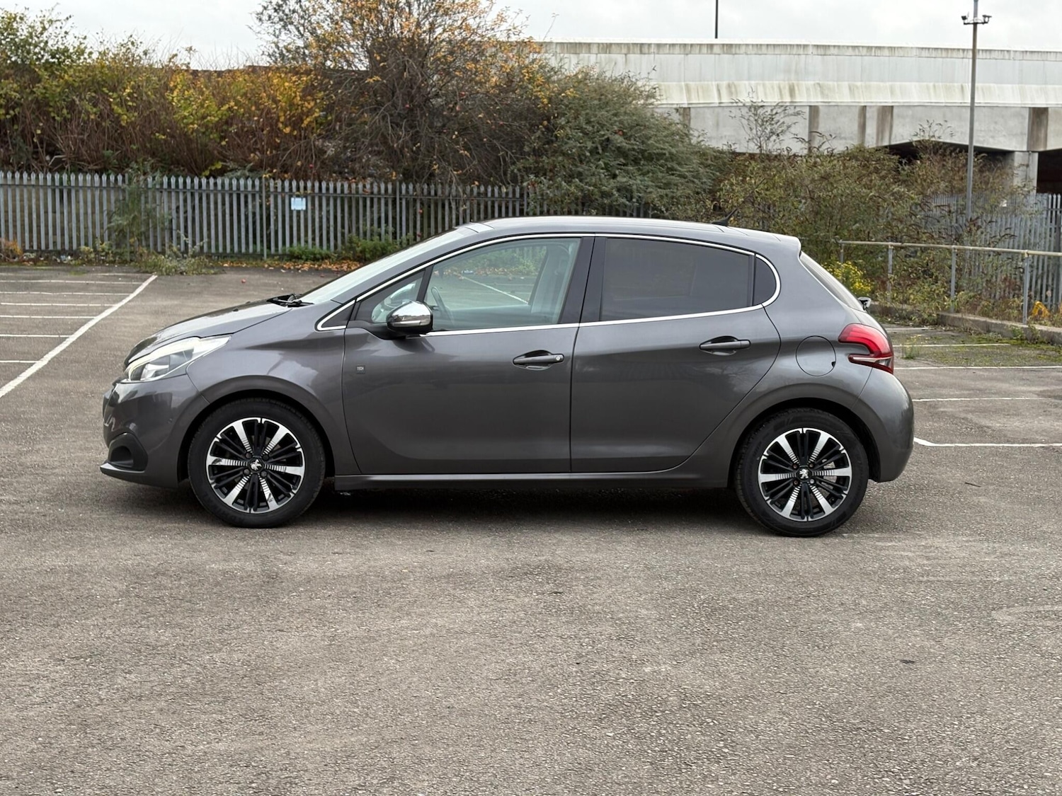 Used Peugeot 208 2019 for sale - 76336206: Photo 22