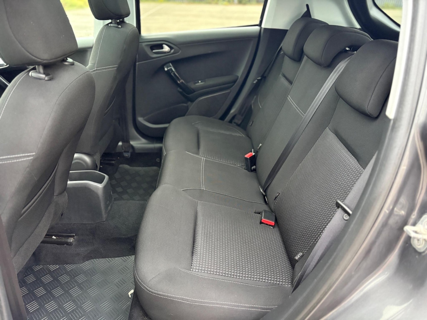 Used Peugeot 208 2019 for sale - 76336206: Photo 38