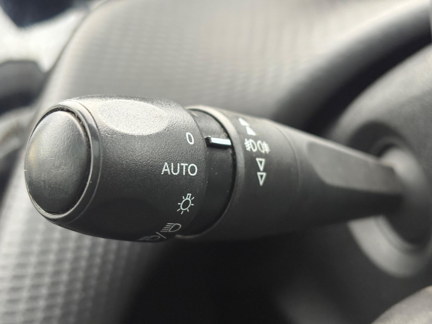 Used Peugeot 208 2019 for sale - 76336206: Photo 44