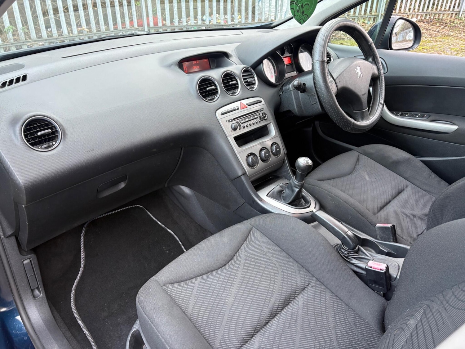 Used Peugeot 308 2009 for sale - 77073882: Photo 17