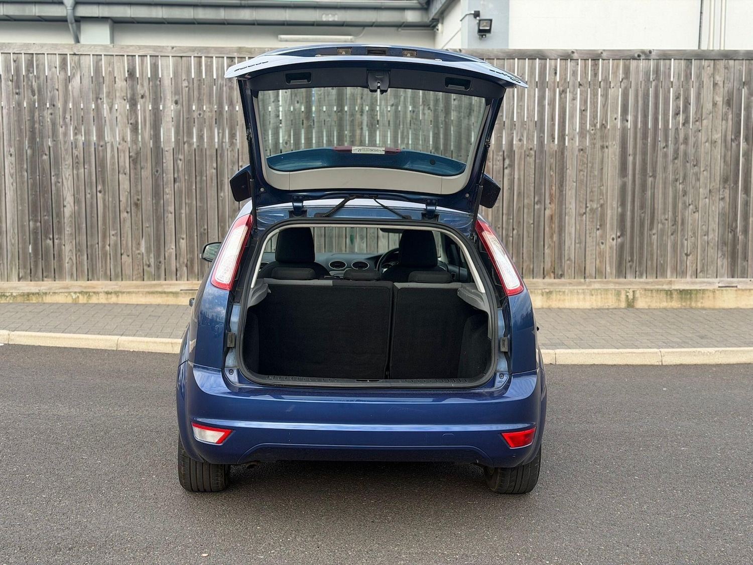 Used Ford Focus 2010 for sale - 78205521: Photo 17