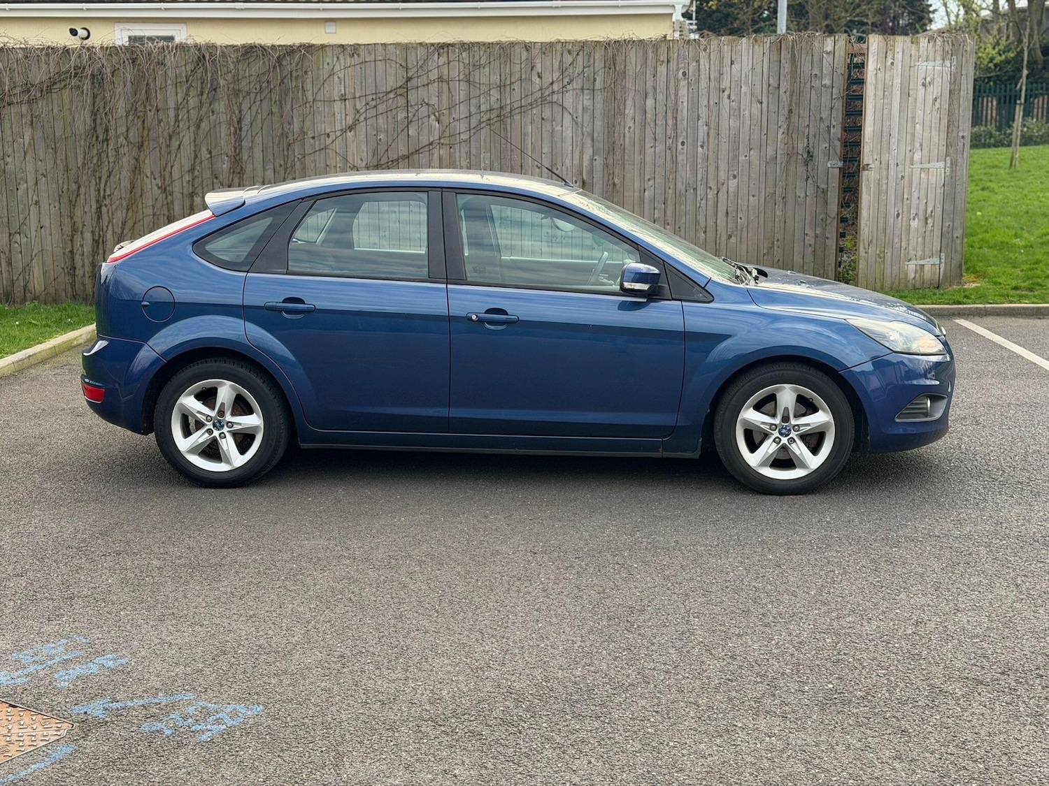 Used Ford Focus 2010 for sale - 78205521: Photo 9