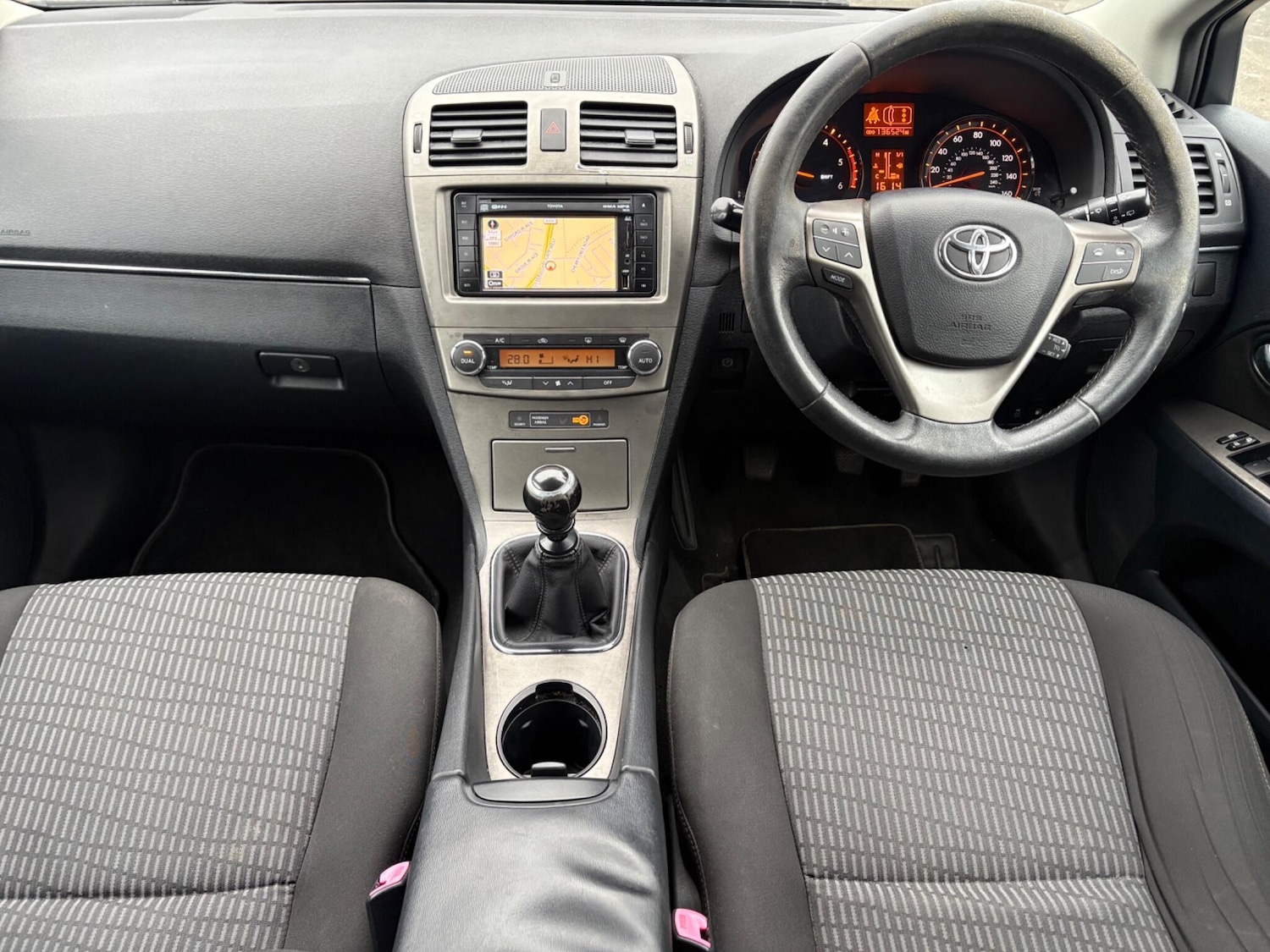 Used Toyota Avensis 2010 for sale - 77626121: Photo 13