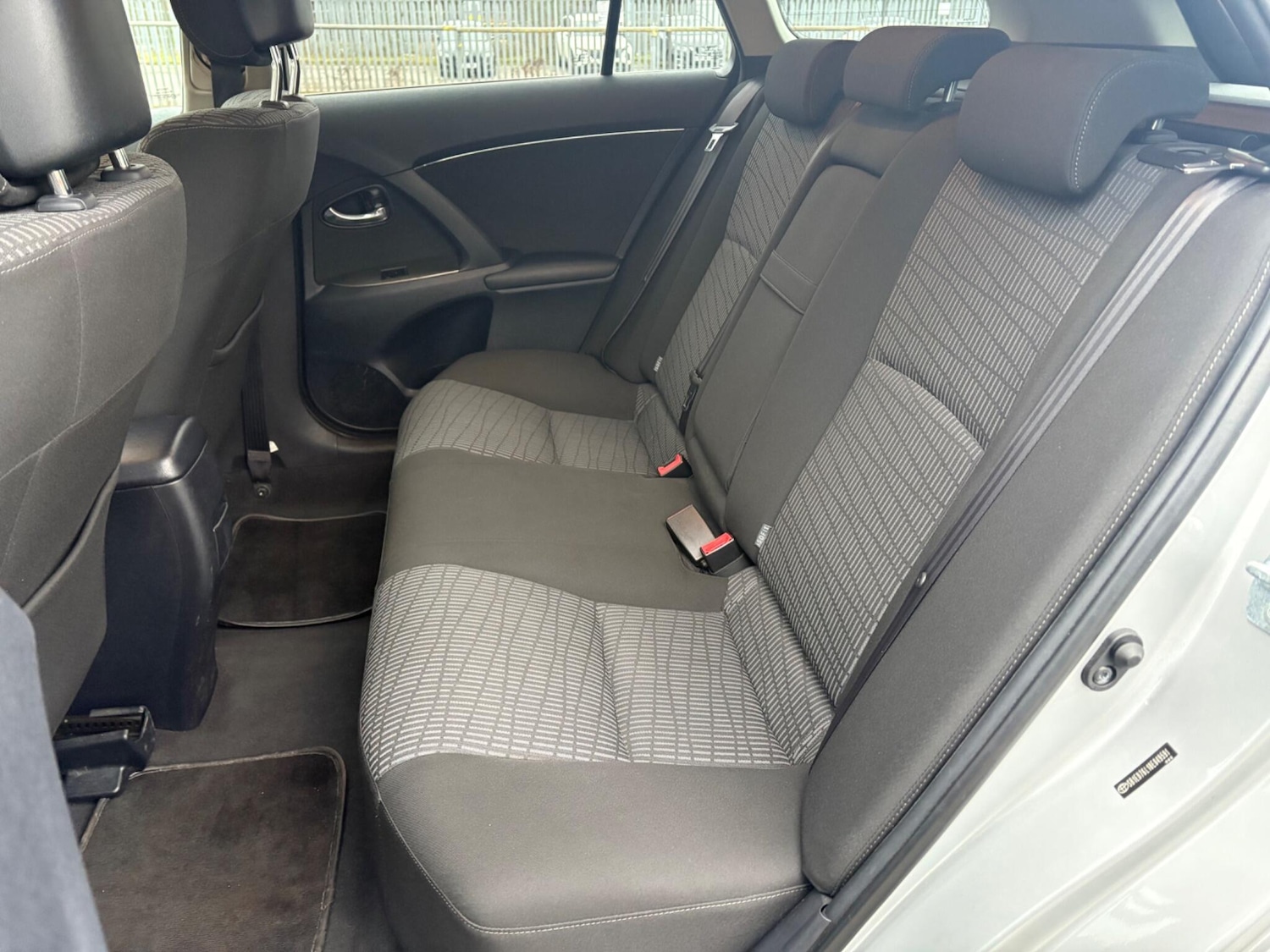 Used Toyota Avensis 2010 for sale - 77626121: Photo 17