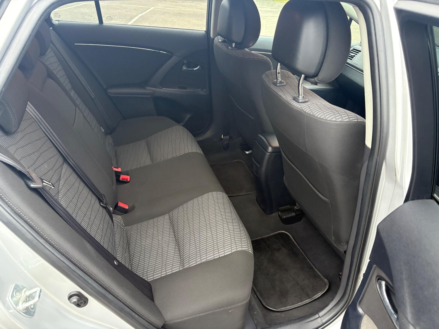 Used Toyota Avensis 2010 for sale - 77626121: Photo 19