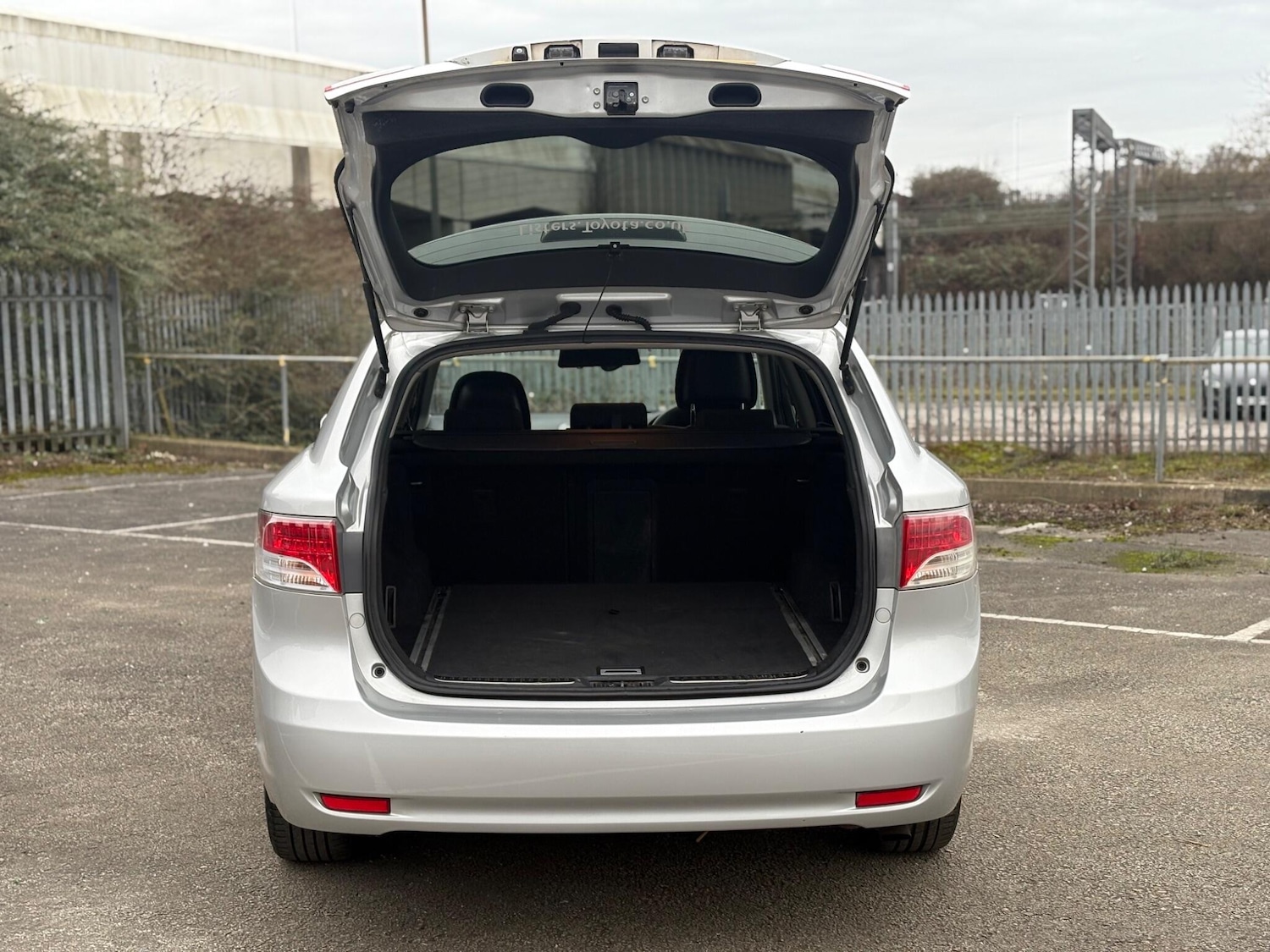 Used Toyota Avensis 2010 for sale - 77626121: Photo 24