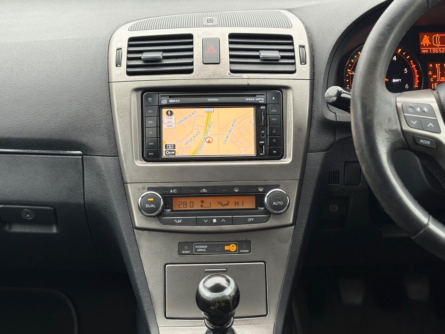 Used Toyota Avensis 2010 for sale - 77626121: Photo 26