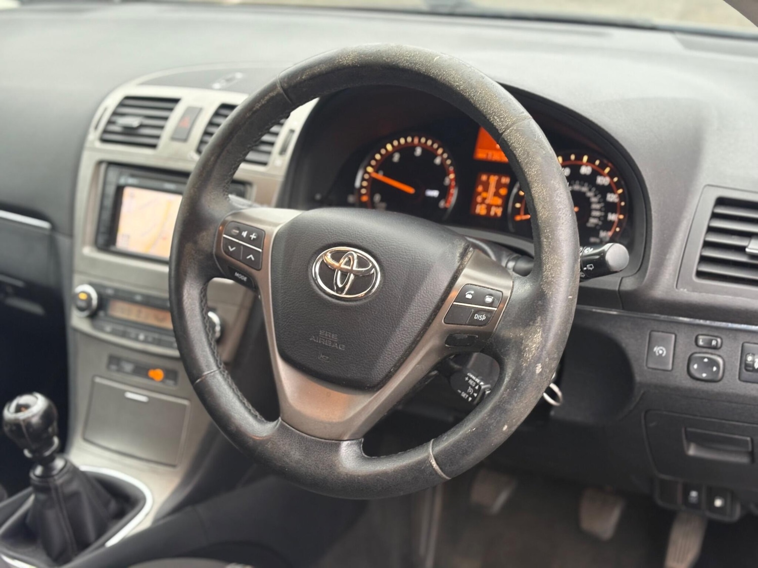 Used Toyota Avensis 2010 for sale - 77626121: Photo 27