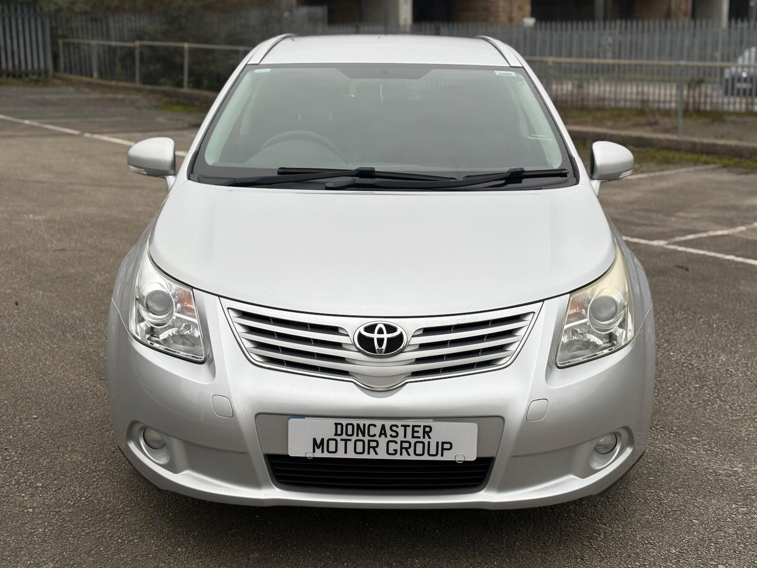 Used Toyota Avensis 2010 for sale - 77626121: Photo 3