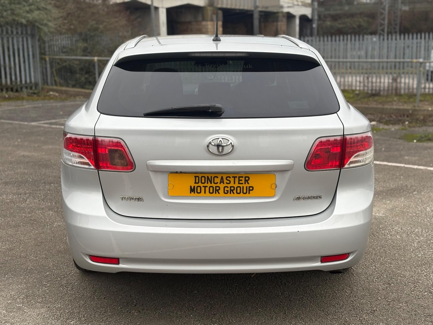 Used Toyota Avensis 2010 for sale - 77626121: Photo 9