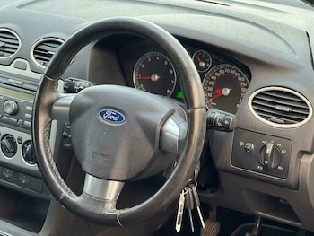 Used Ford Focus 2007 for sale - 76988783: Photo