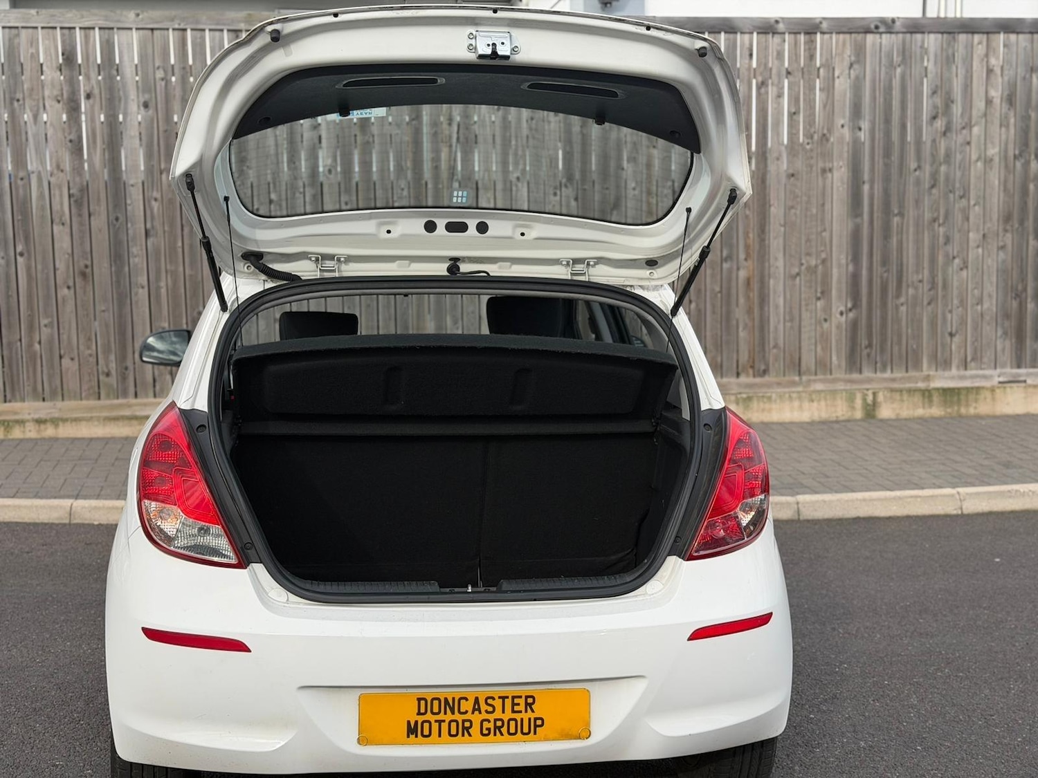 Used Hyundai i20 2014 for sale - 78204892: Photo 19