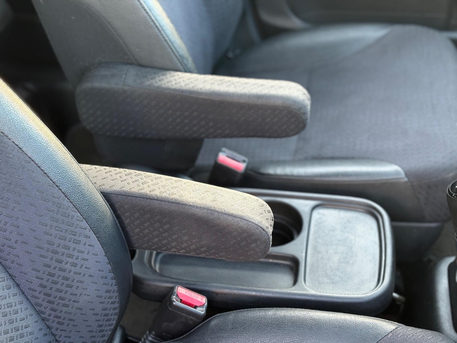 Used Honda CR-V 2004 for sale - 77214952: Photo 53