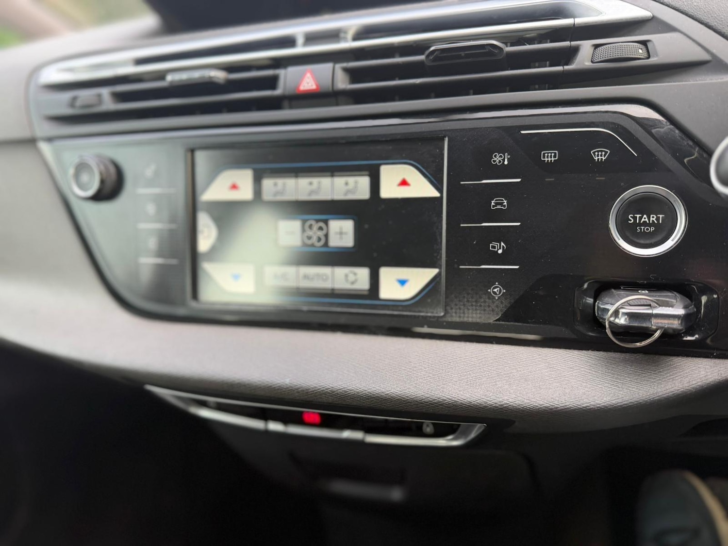 Used Citroen Grand C4 Picasso 2014 for sale - 78203744: Photo 16