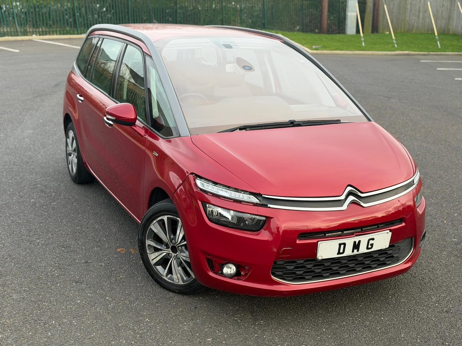 Used Citroen Grand C4 Picasso 2014 for sale - 78203744: Photo 2