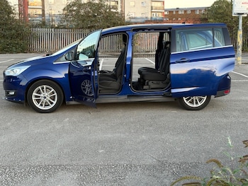 Used Ford Grand C-Max 2017 for sale - 76259404: Photo