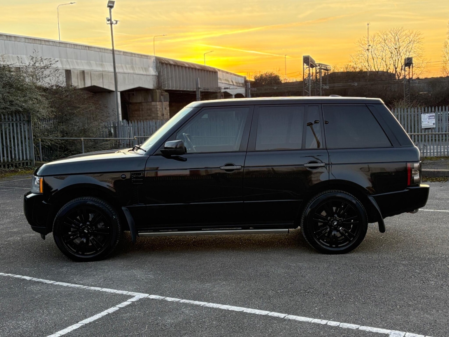 Used Land Rover Range Rover 2011 for sale - 77670703: Photo 10