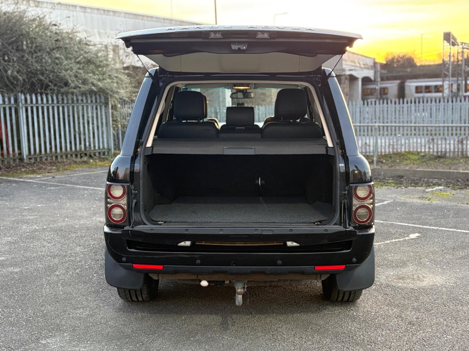 Used Land Rover Range Rover 2011 for sale - 77670703: Photo 50