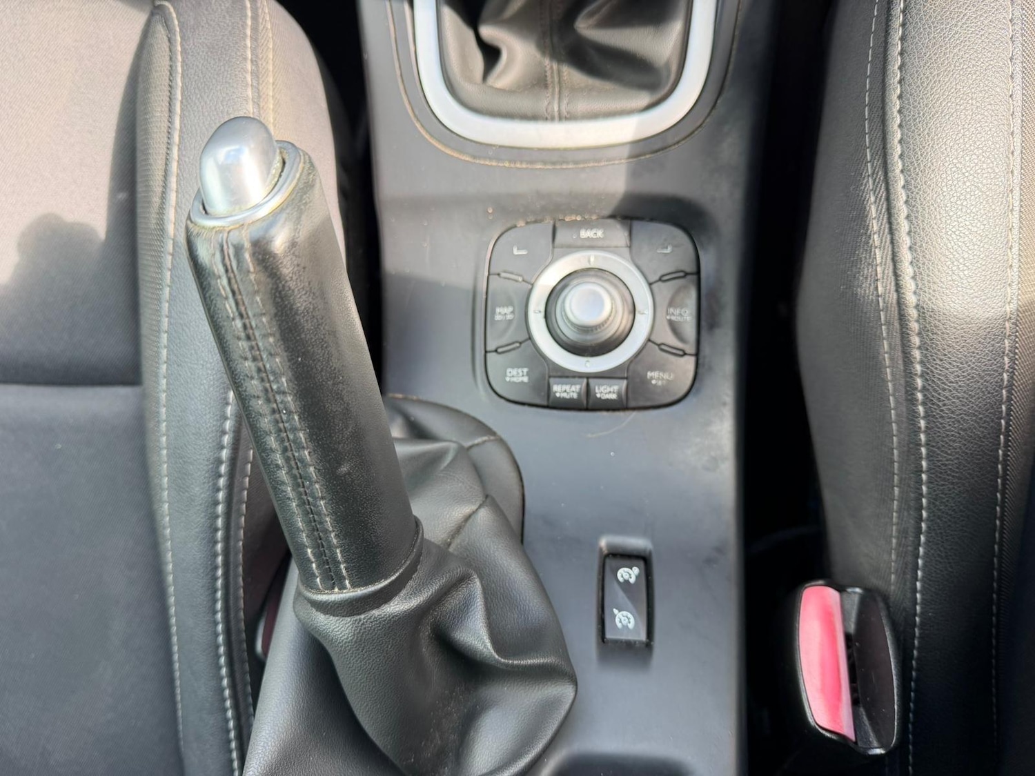 Used Renault Megane 2012 for sale - 78141384: Photo 18