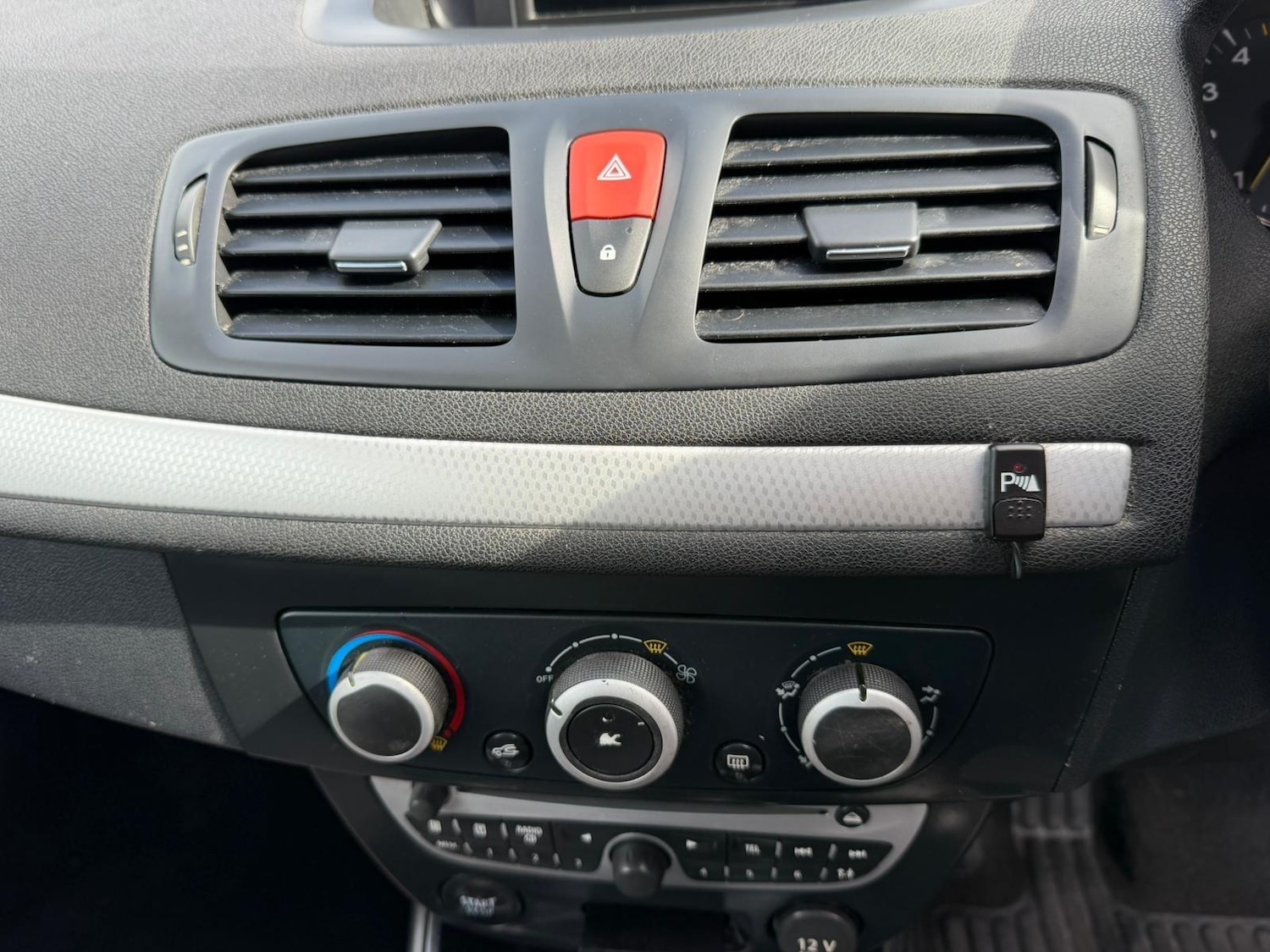 Used Renault Megane 2012 for sale - 78141384: Photo 28