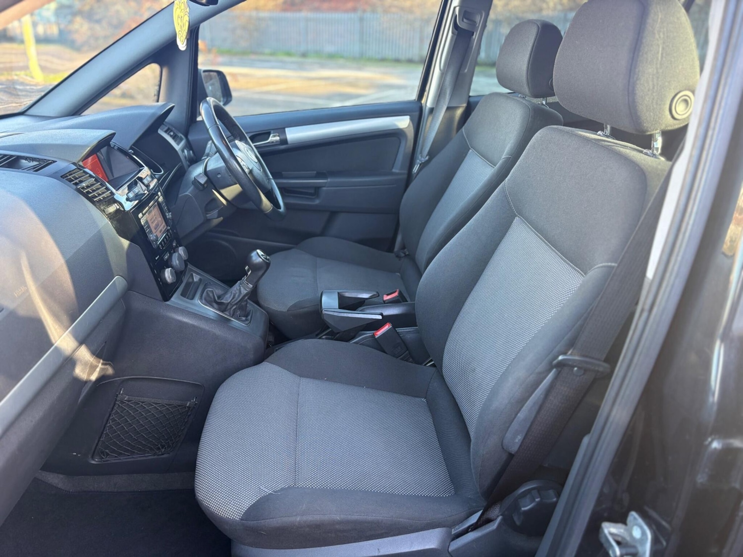 Used Vauxhall Zafira 2014 for sale - 77097520: Photo 15