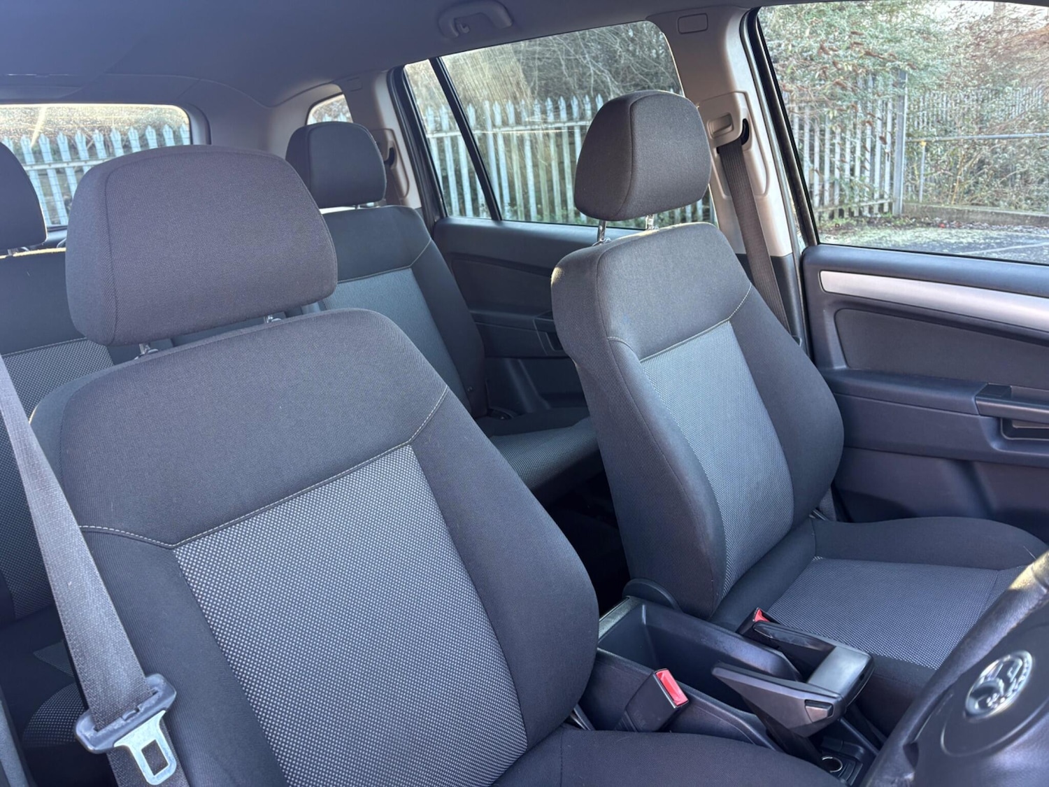 Used Vauxhall Zafira 2014 for sale - 77097520: Photo 3