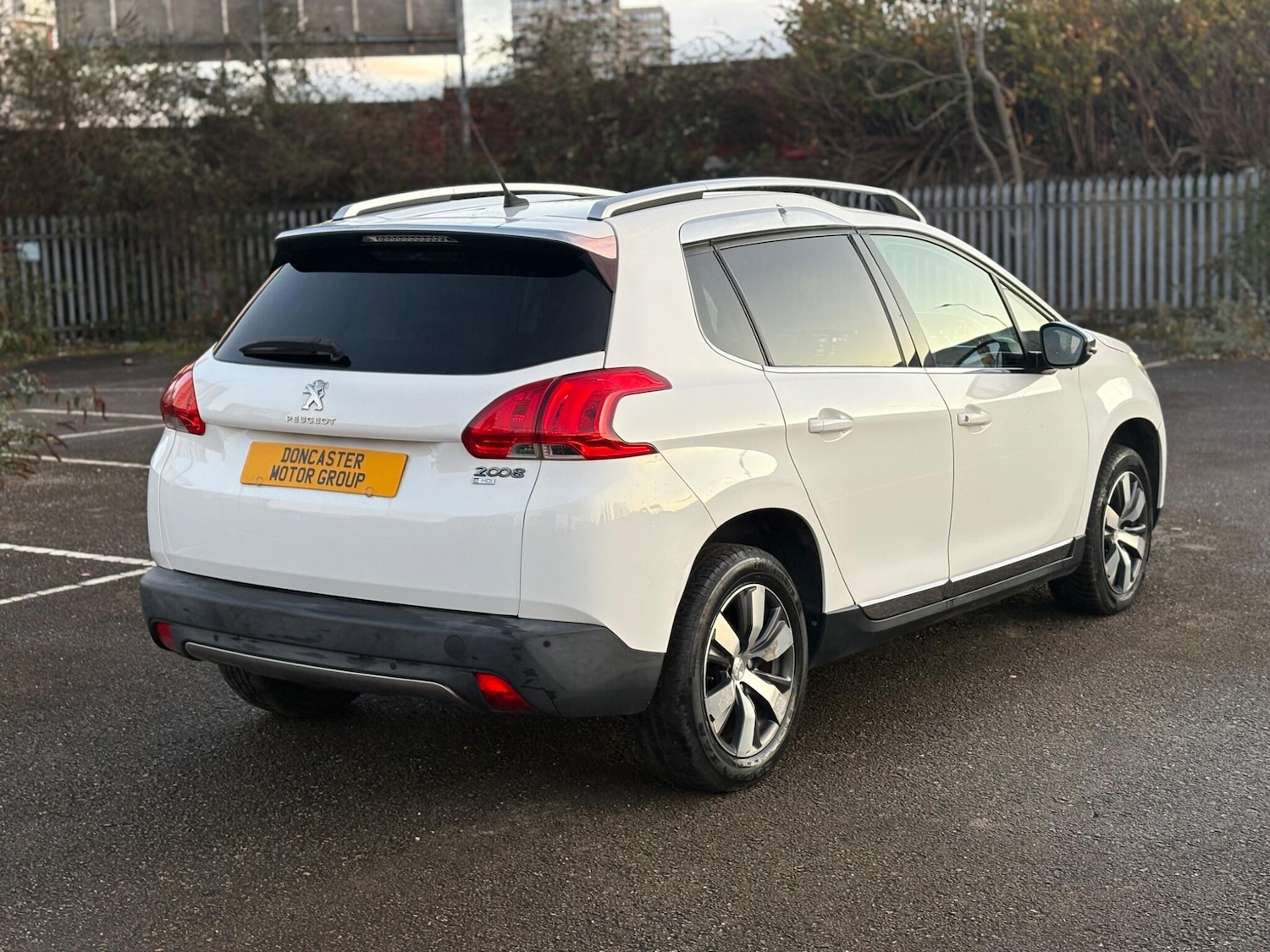 Used Peugeot 2008 2015 for sale - 76645818: Photo 18
