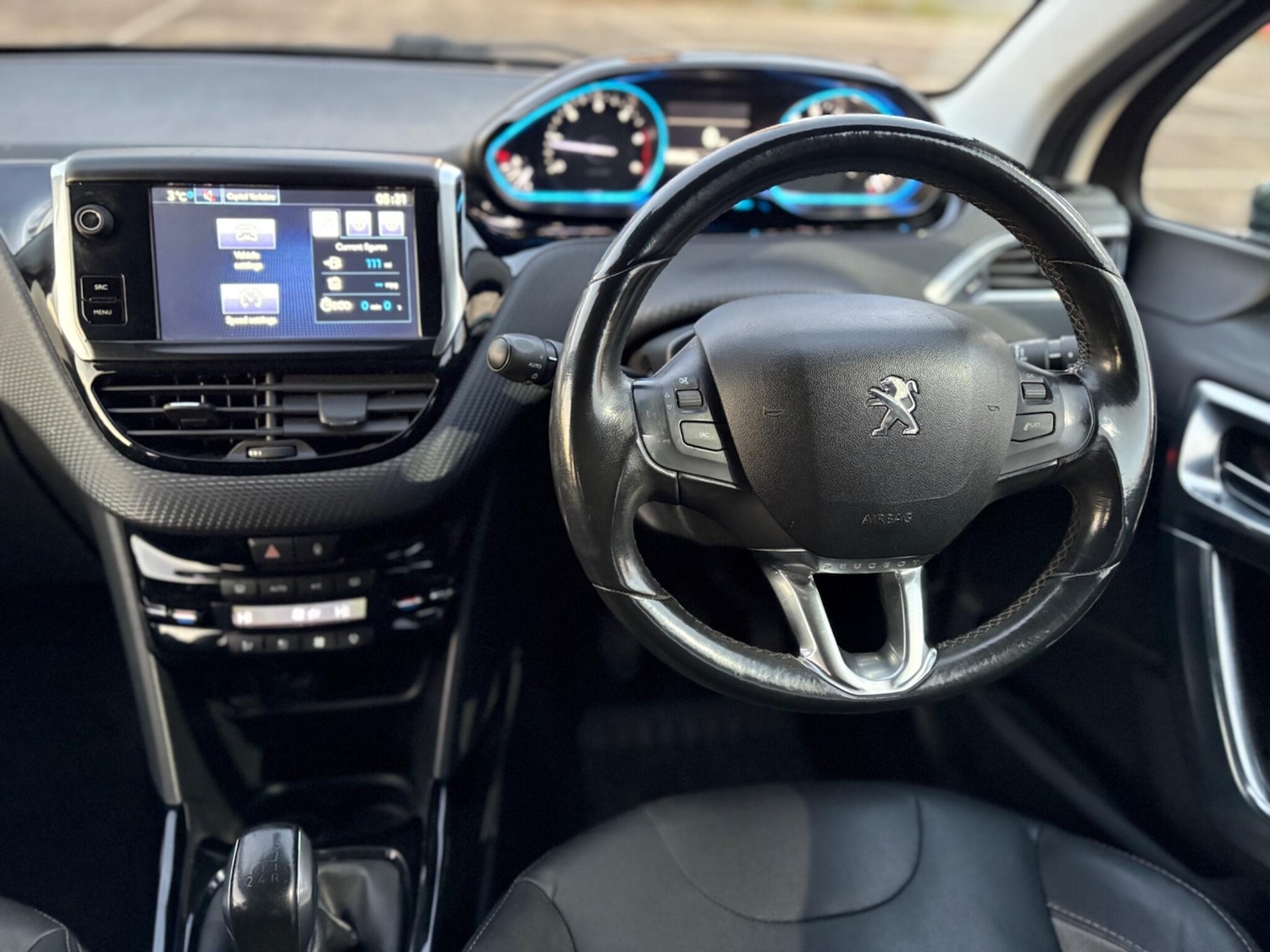 Used Peugeot 2008 2015 for sale - 76645818: Photo 25