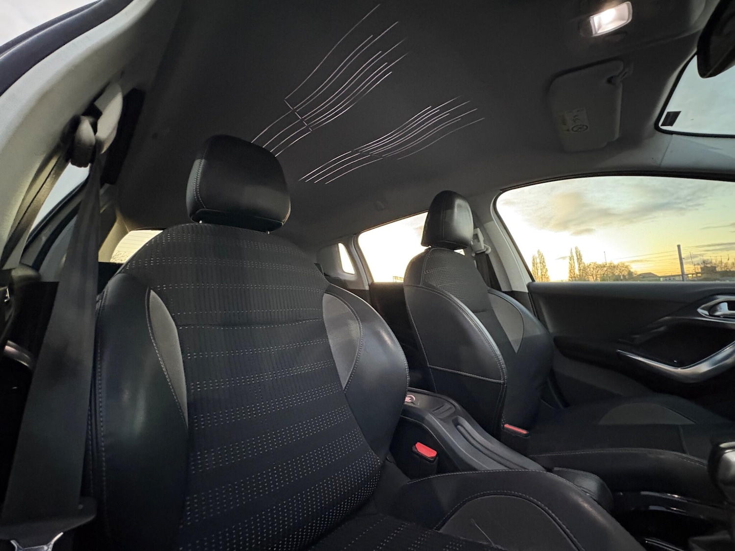 Used Peugeot 2008 2015 for sale - 76645818: Photo 27