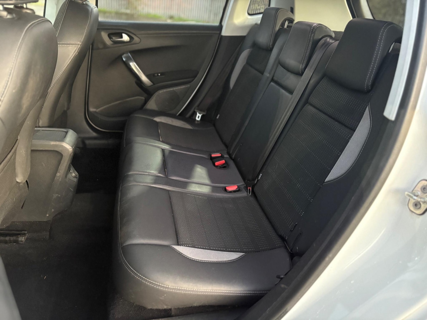 Used Peugeot 2008 2015 for sale - 76645818: Photo 30