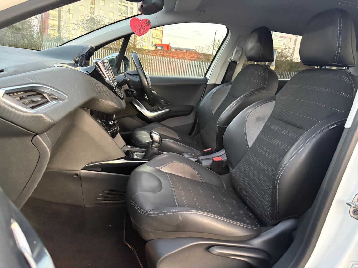 Used Peugeot 2008 2015 for sale - 76645818: Photo 36