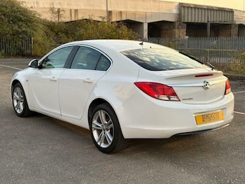 Used Vauxhall Insignia 2012 for sale - 76260585: Photo