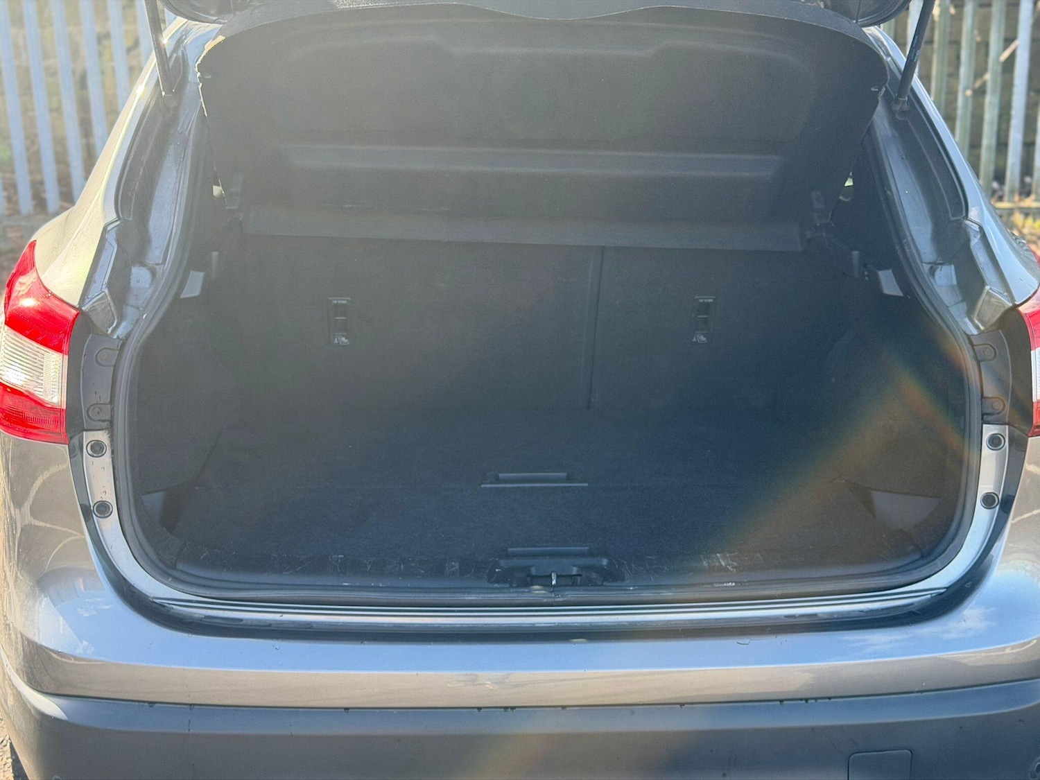 Used Nissan Qashqai 2016 for sale - 77925342: Photo 24