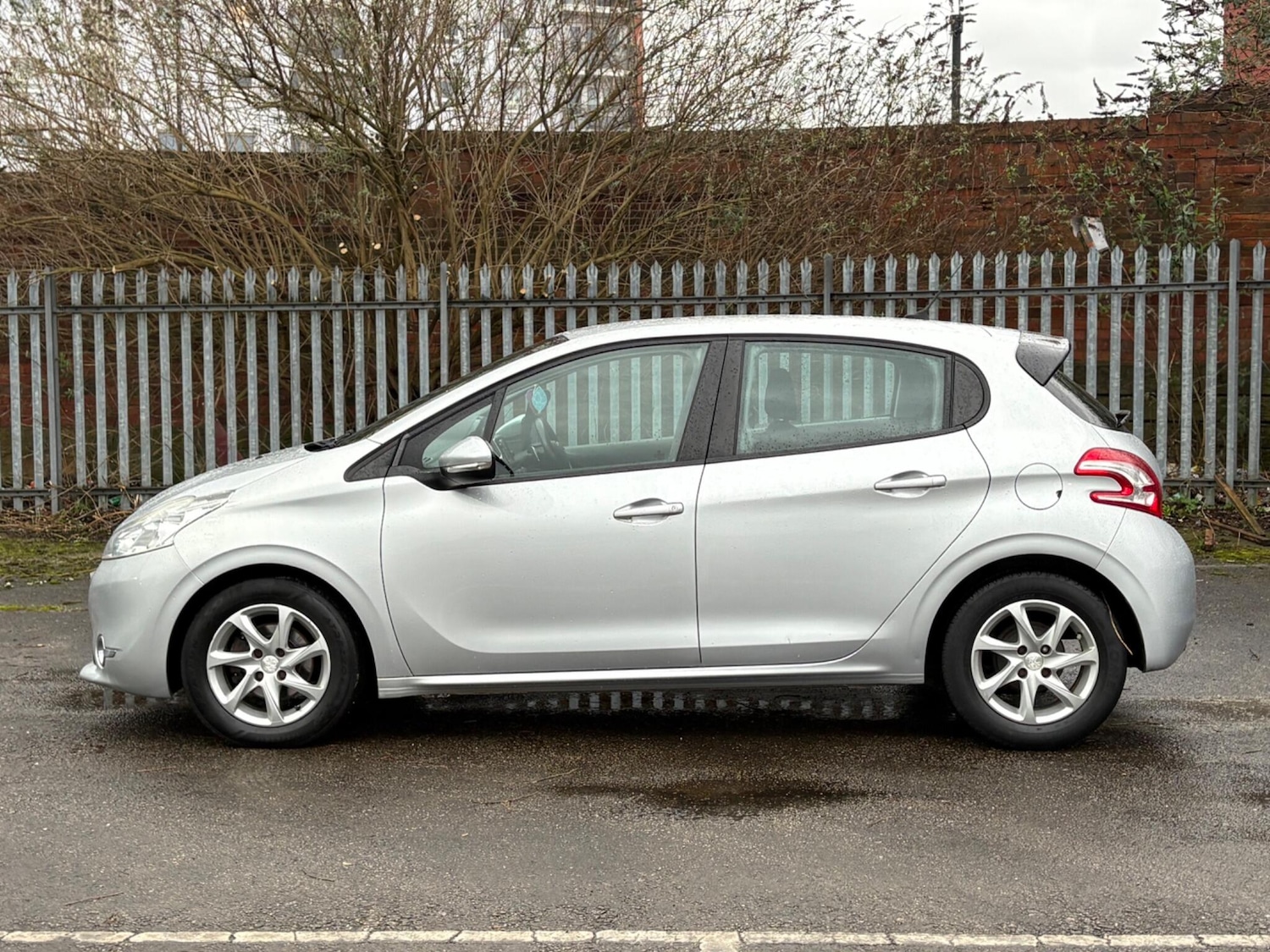 Used Peugeot 208 for sale - 77670320: Photo 16