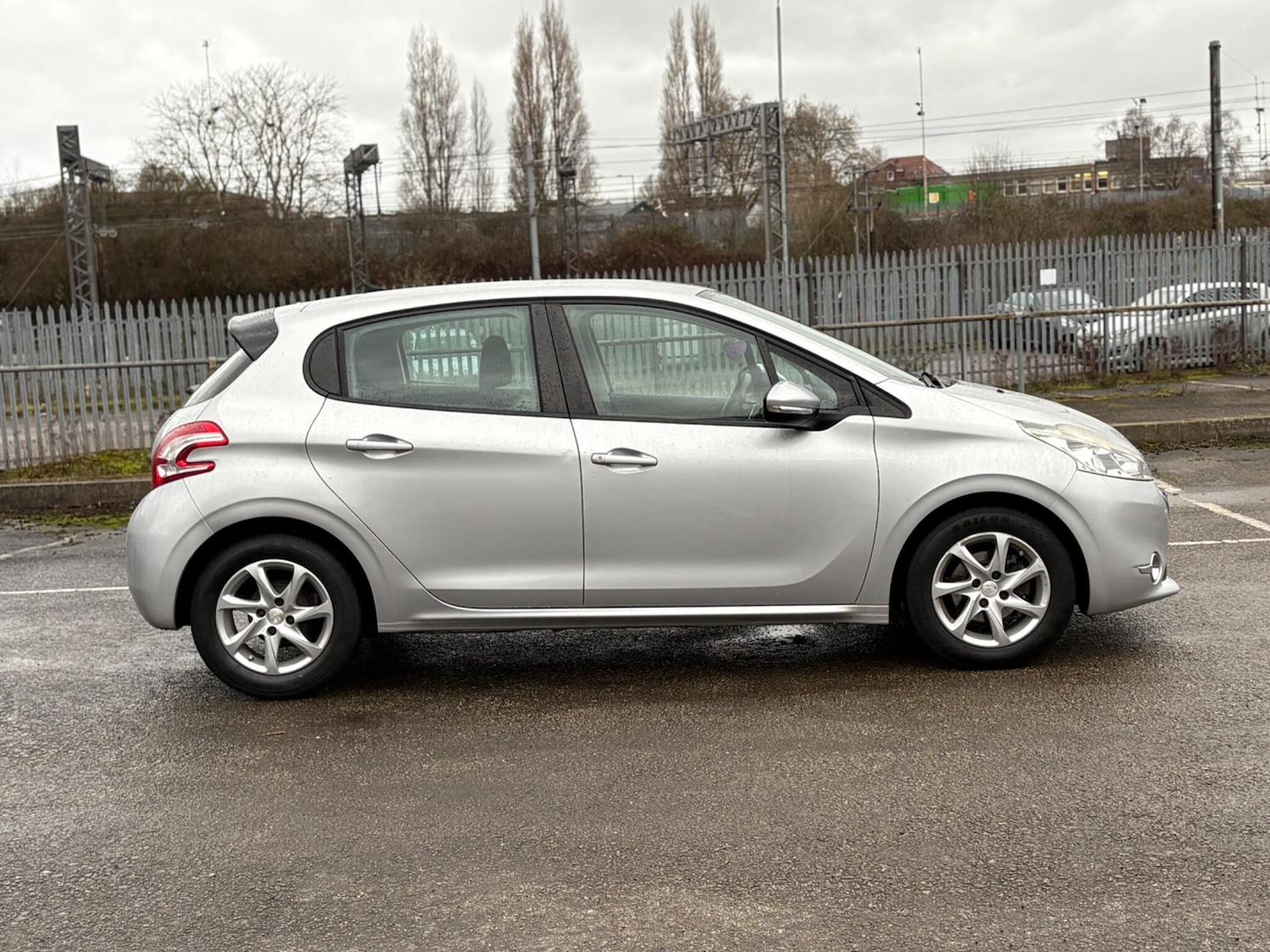 Used Peugeot 208 for sale - 77670320: Photo 17