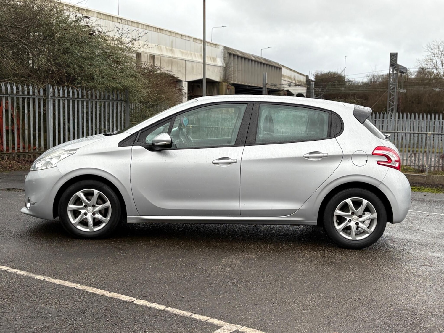 Used Peugeot 208 for sale - 77670320: Photo 20