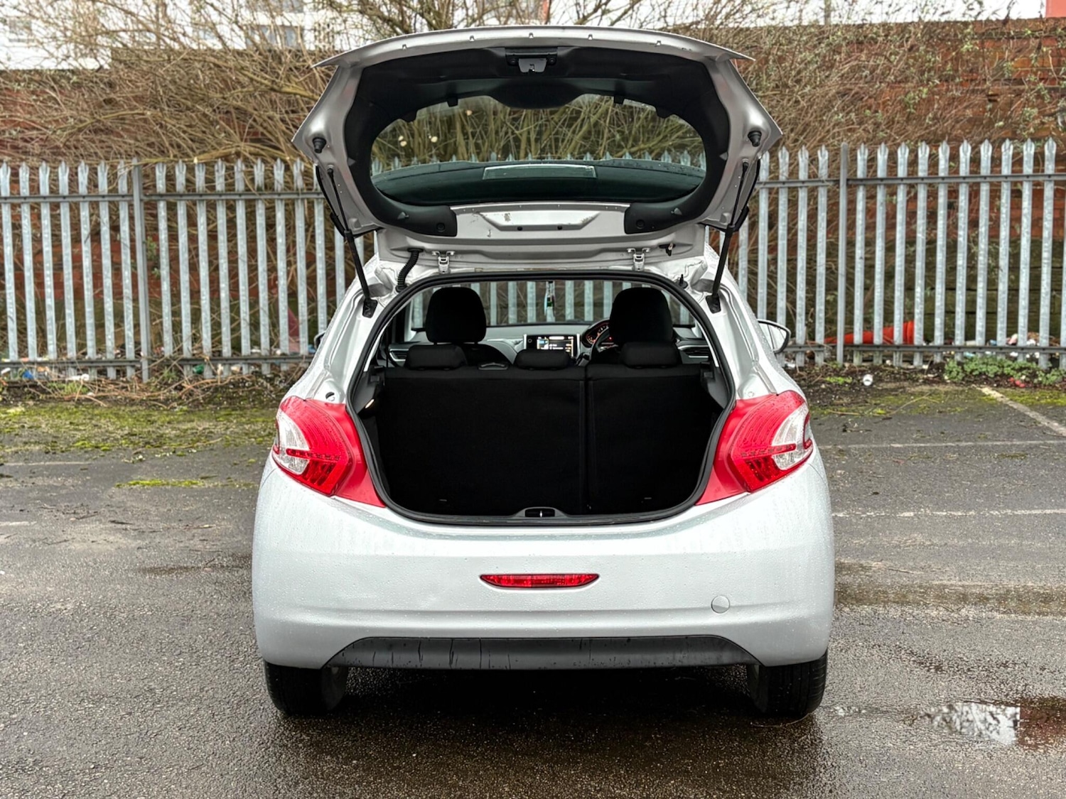 Used Peugeot 208 for sale - 77670320: Photo 23