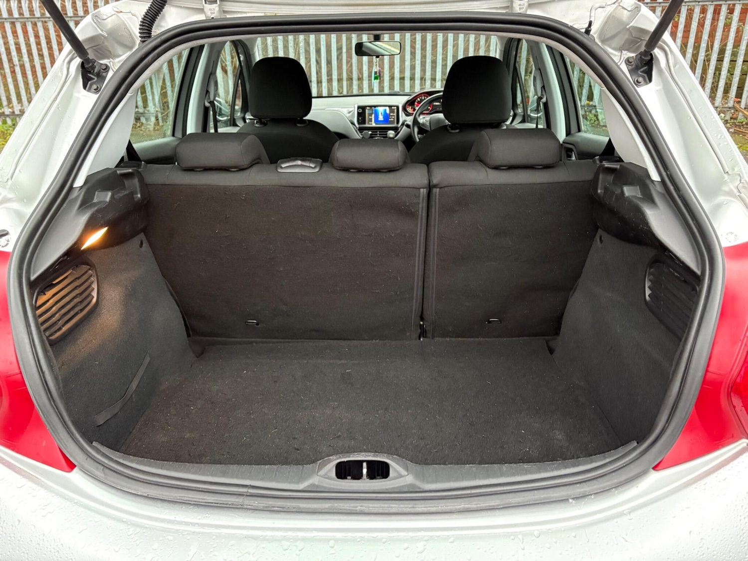 Used Peugeot 208 for sale - 77670320: Photo 24