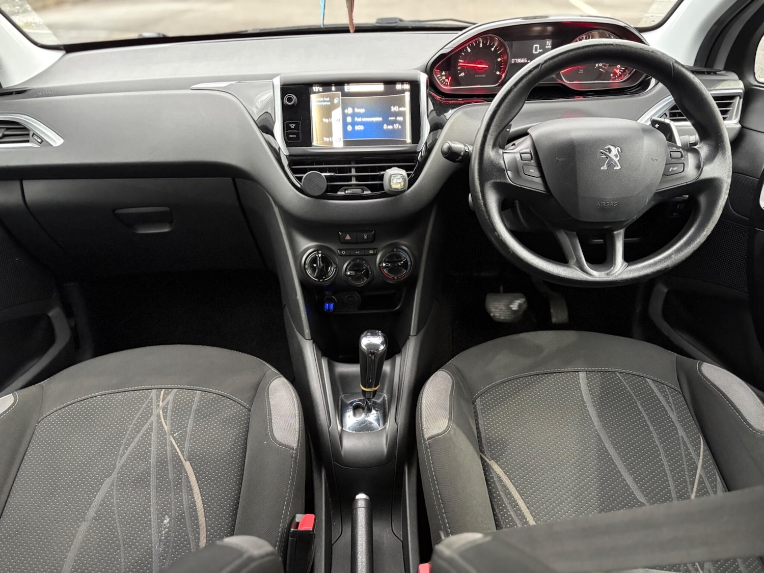 Used Peugeot 208 for sale - 77670320: Photo 26