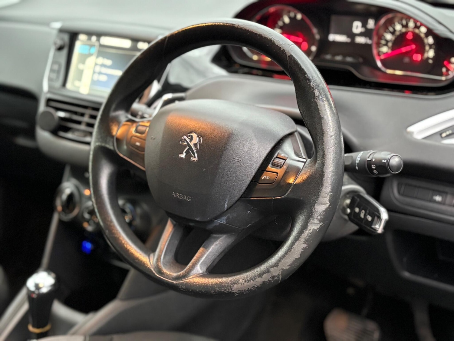 Used Peugeot 208 for sale - 77670320: Photo 3