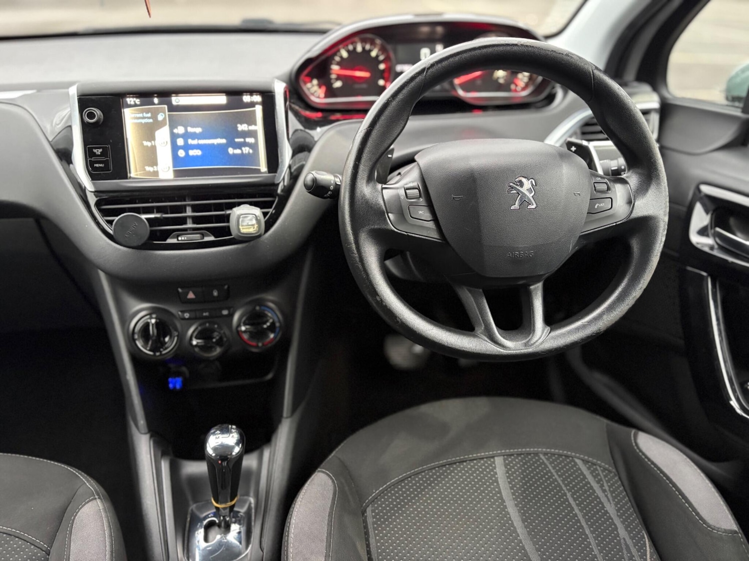 Used Peugeot 208 for sale - 77670320: Photo 5