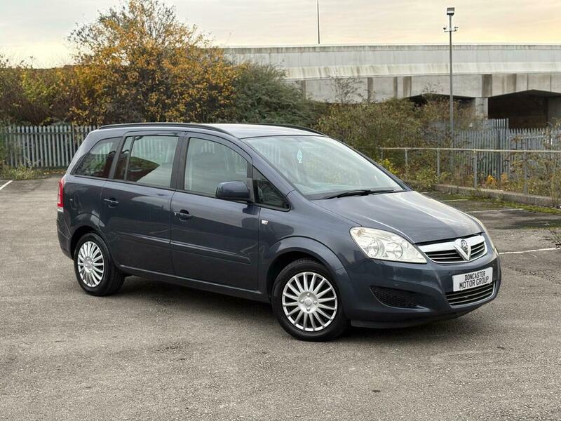 Used Vauxhall Zafira 2010 for sale - 76484876: Photo 1