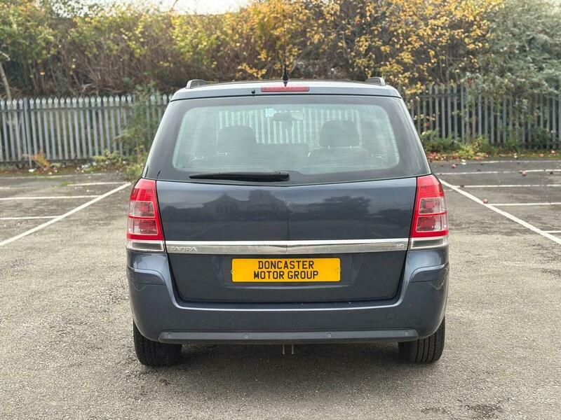 Used Vauxhall Zafira 2010 for sale - 76484876: Photo 10